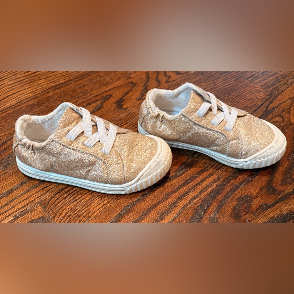Wonder Nation Kids Sneakers in Gold Sparkle - Picture 3 of 5